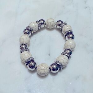 NEW Silver & Cream Stone Stretch Bracelet